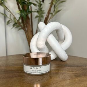 Monat eye smooth cream